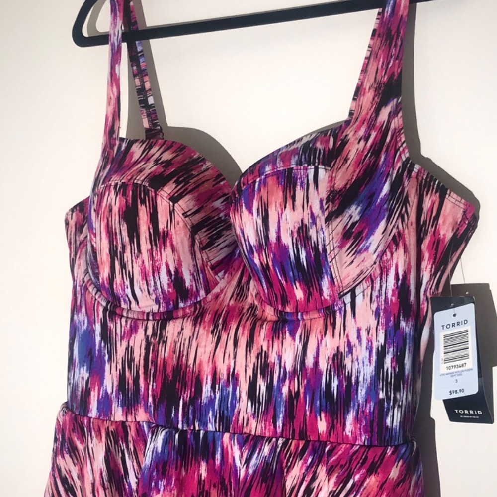 Torrid plus Size Swimsuit - Picture 3 of 3